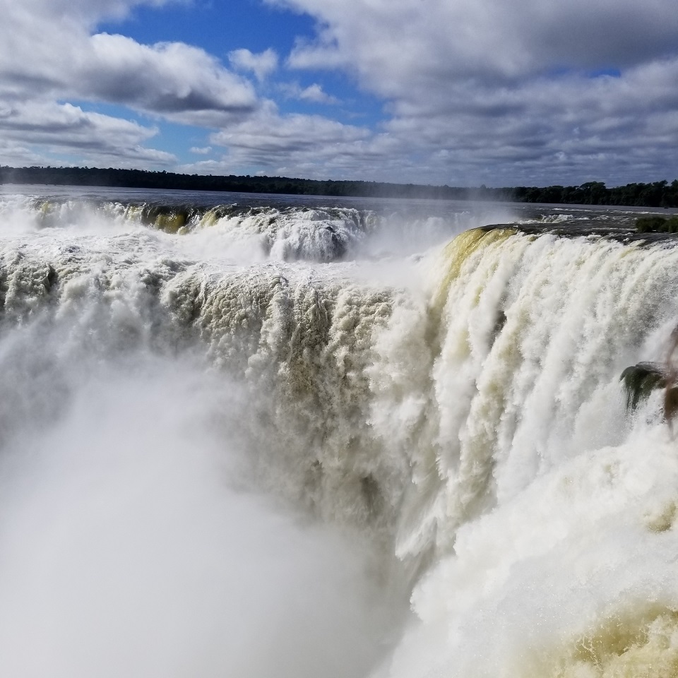 世界一周 アルゼンチン イグアス観光 グローバル ゴリラとヒキメガネの冒険